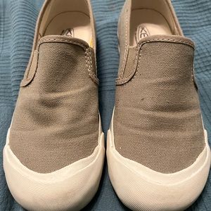 Keen khaki slip on sneakers- Size 6.5